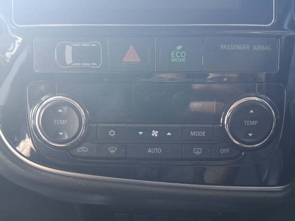 2018 MITSUBISHI OUTLANDER MK3 HEATER AC CLIMATE CONTROL SWITCH PANEL