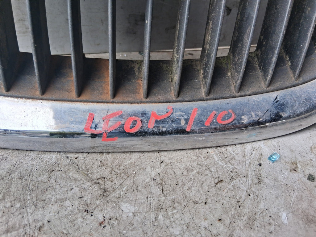 2010 SEAT LEON MK2 FACELIFT FRONT BUMPER GRILLE & BAGDE CHROME GRILLE 1P0853654A
