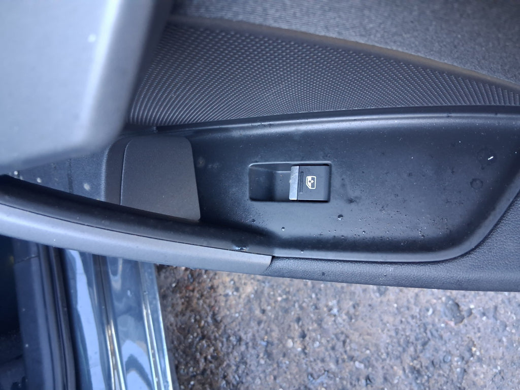 2025 AUDI A3 8Y HATCHBACK OSR DRIVER SIDE REAR RIGHT WINDOW CONTROL SWITCH