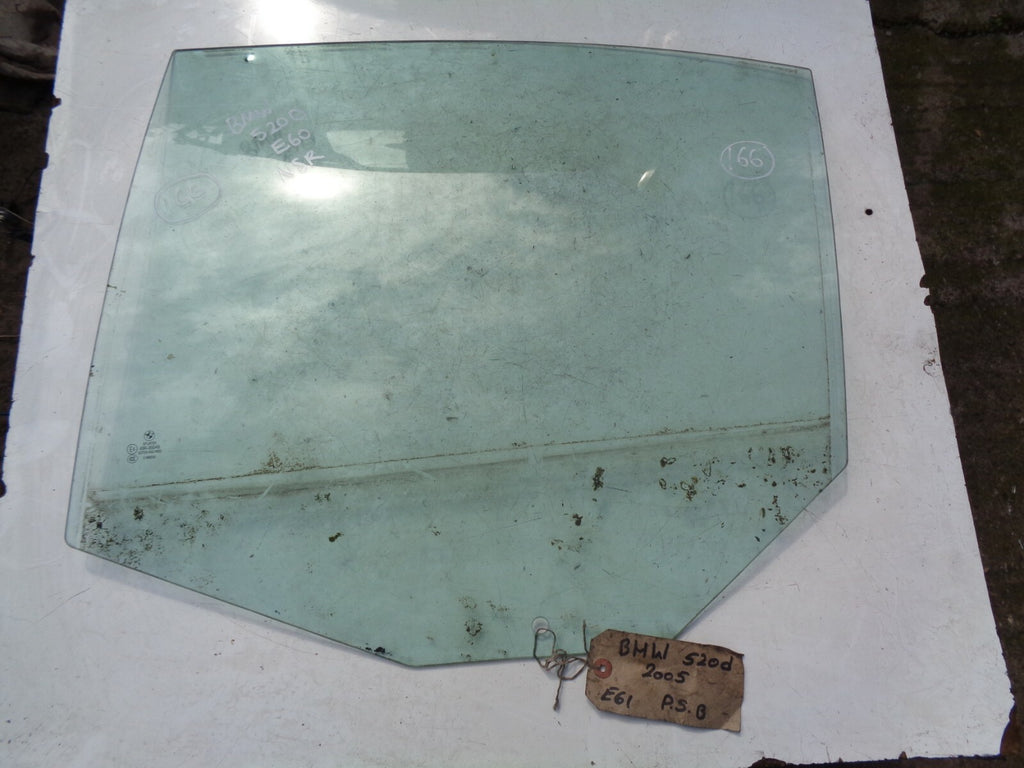 BMW 520D M SPORT TOURING E61 2005 NSR PASSENGER SIDE REAR WINDOW GLASS