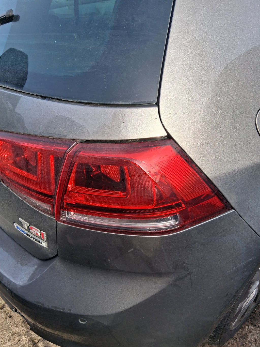 2016 VOLKSWAGEN GOLF MK7 OSR DRIVER SIDE REAR RIGHT OUTER TAIL LIGHT