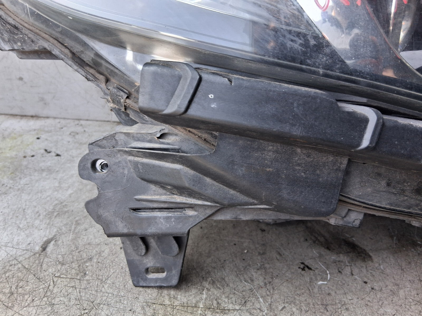 2016 VAUXHALL ZAFIRA C OSF DRIVER SIDE FRONT RIGHT HEADLIGHT 39009024