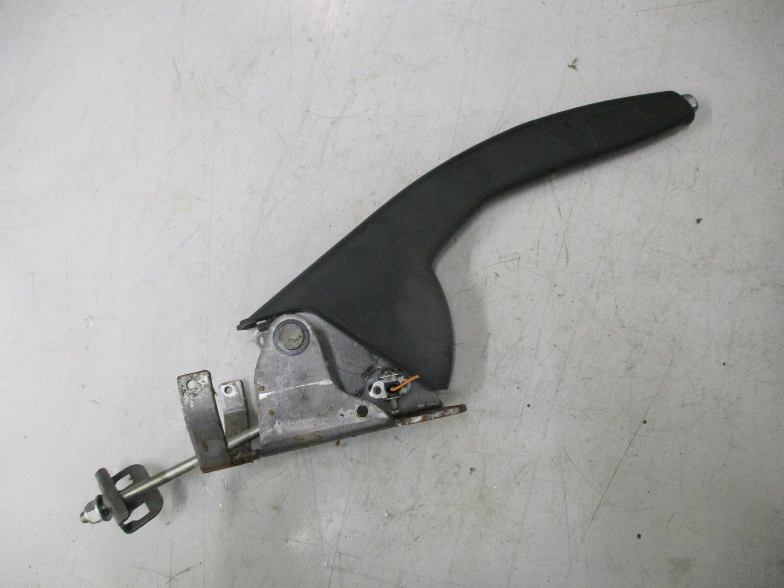 RENAULT CLIO MK4 2013 HAND BRAKE HANDLE LEVER MECH MECHANISM