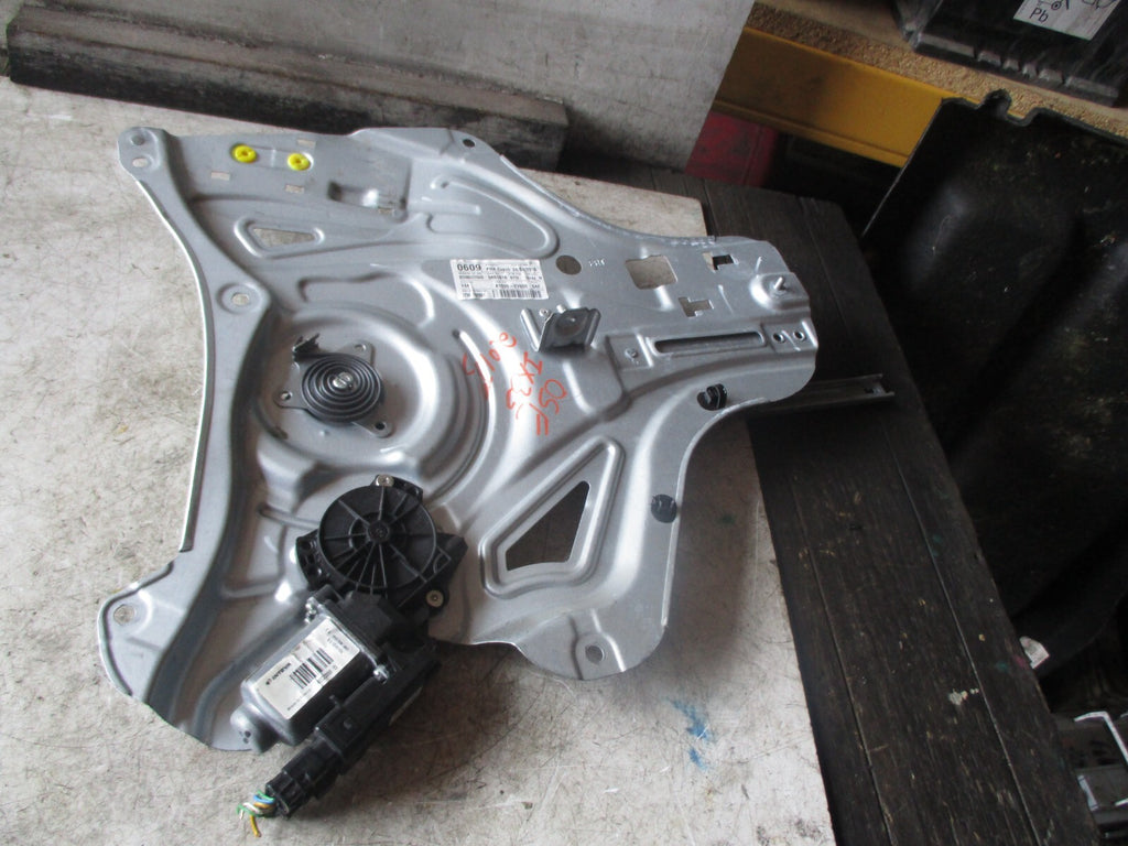 HYUNDAI I40 2012 OSF DRIVER SIDE FRONT WINDOW MOTOR REGULATOR