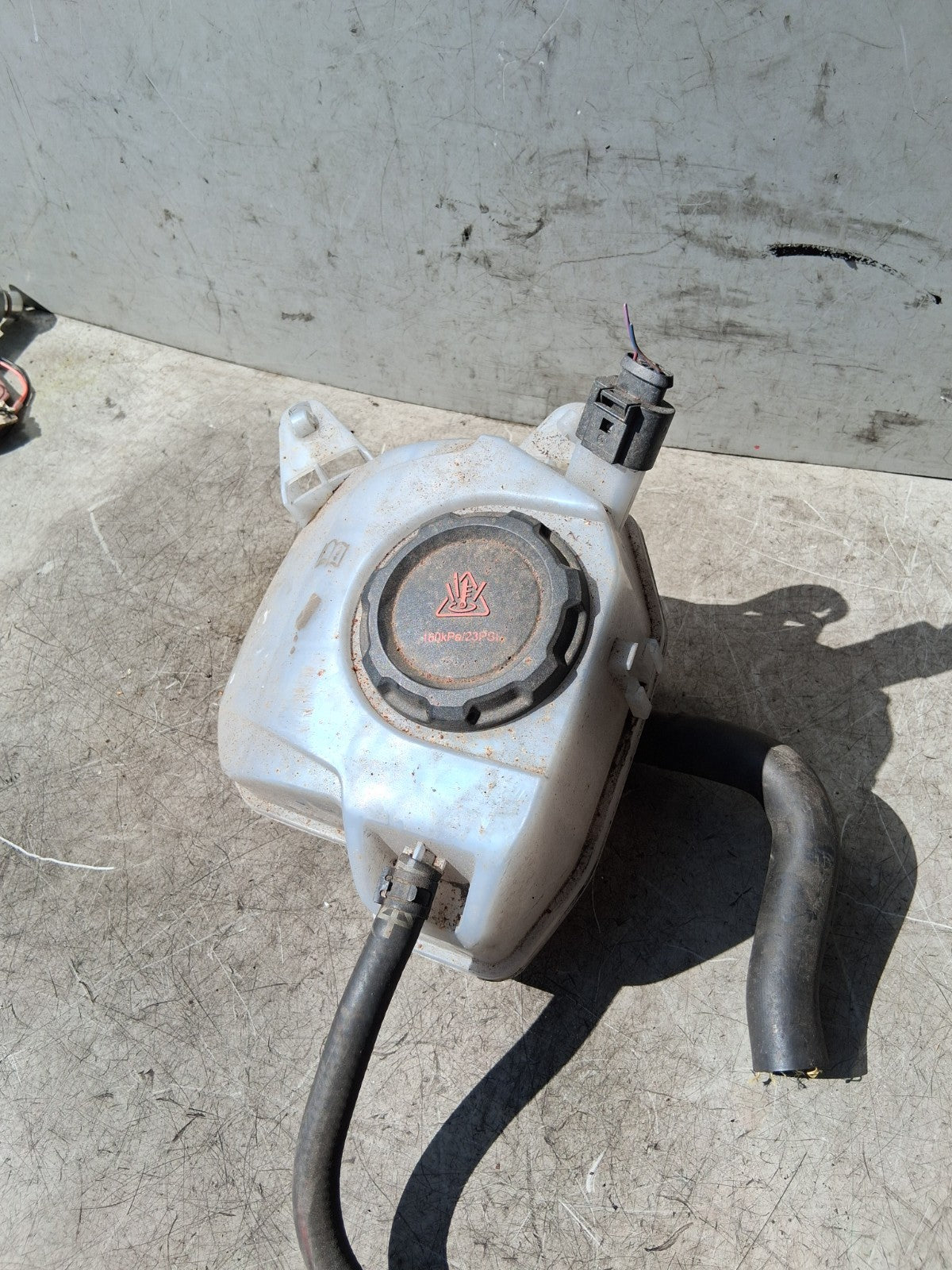 2019 VW VOLKSWAGEN POLO COOLANT WATER EXPANSION TANK RESERVOIR