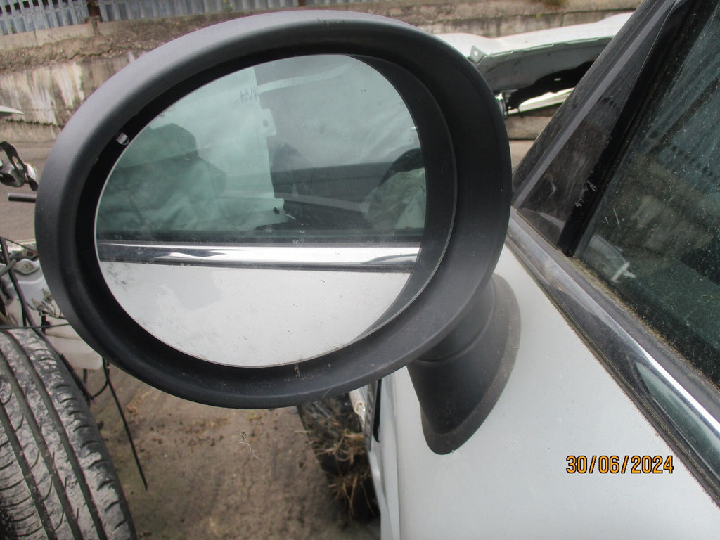 BMW MINI COUNTRYMAN F60 2021 NS PASSENGER SIDE ELECTRIC WING MIRROR BLACK