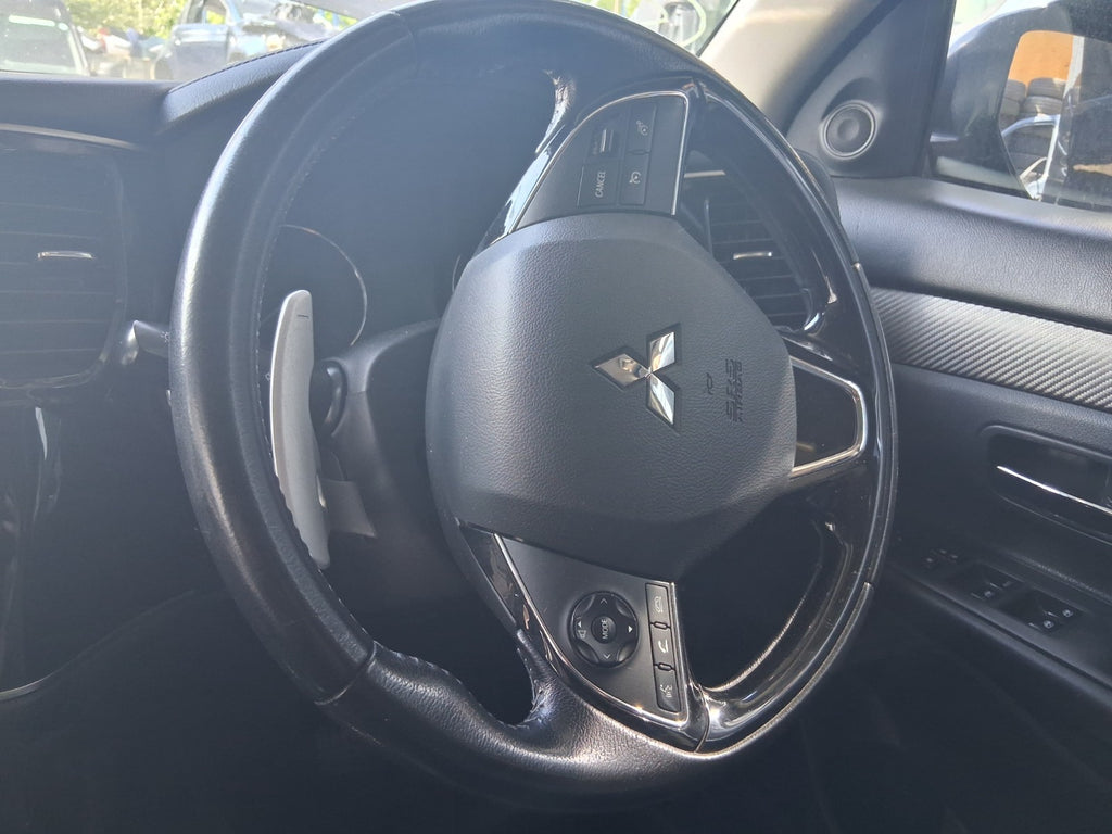 2018 MITSUBISHI OUTLANDER MK3 3 SPOKE MULTIFUNCTION LEATHER STEERING WHEEL