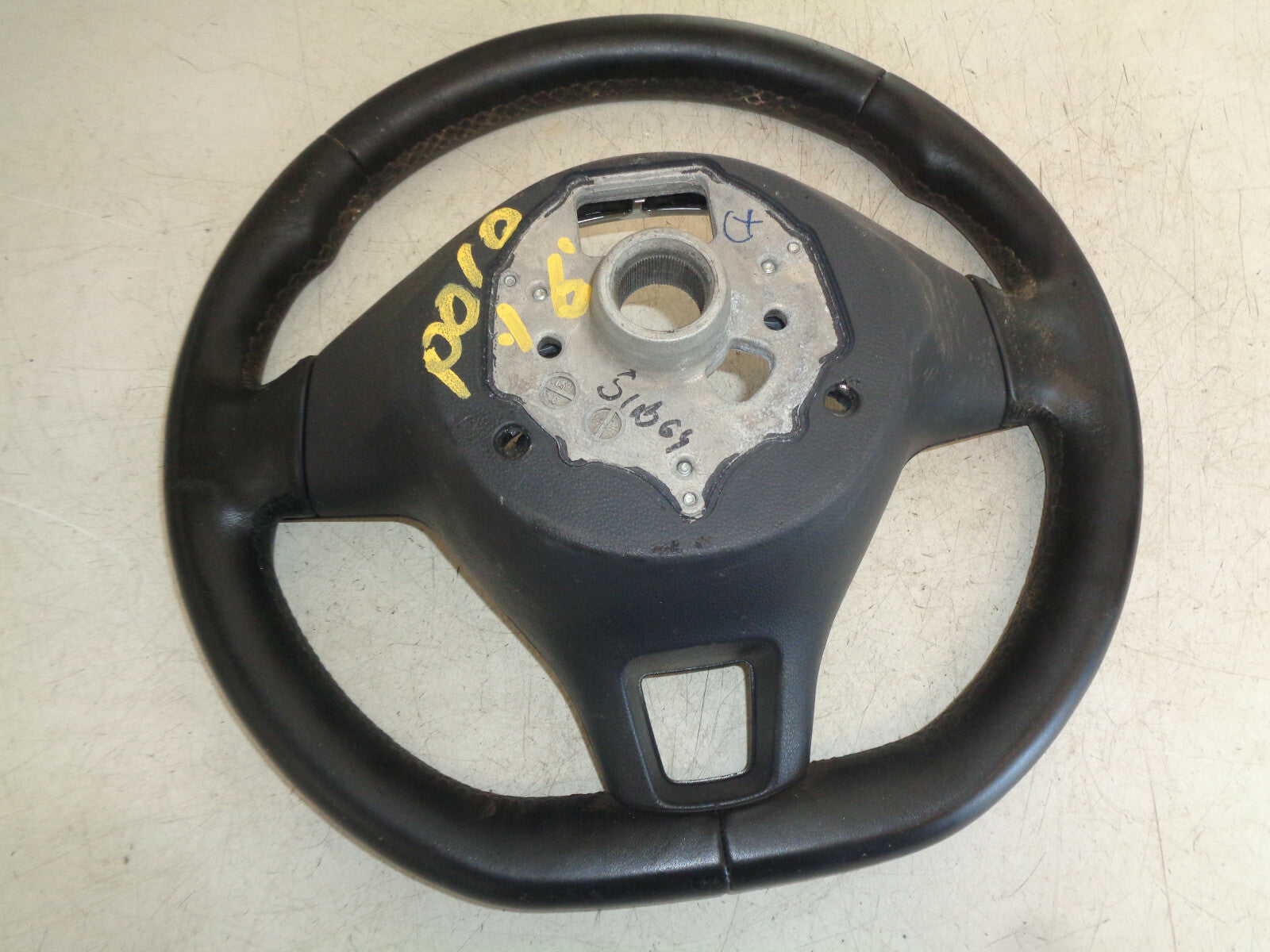 VW VOLKSWAGEN POLO 2016 3 SPOKE MULTIFUNCTION LEATHER STEERING WHEEL 6C0419091F