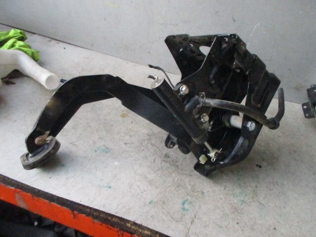2020 LDV SAIC V80 2.5 DIESEL CLUTCH MASTER CYLINDER BRAKE PEDAL ASSEMBLY
