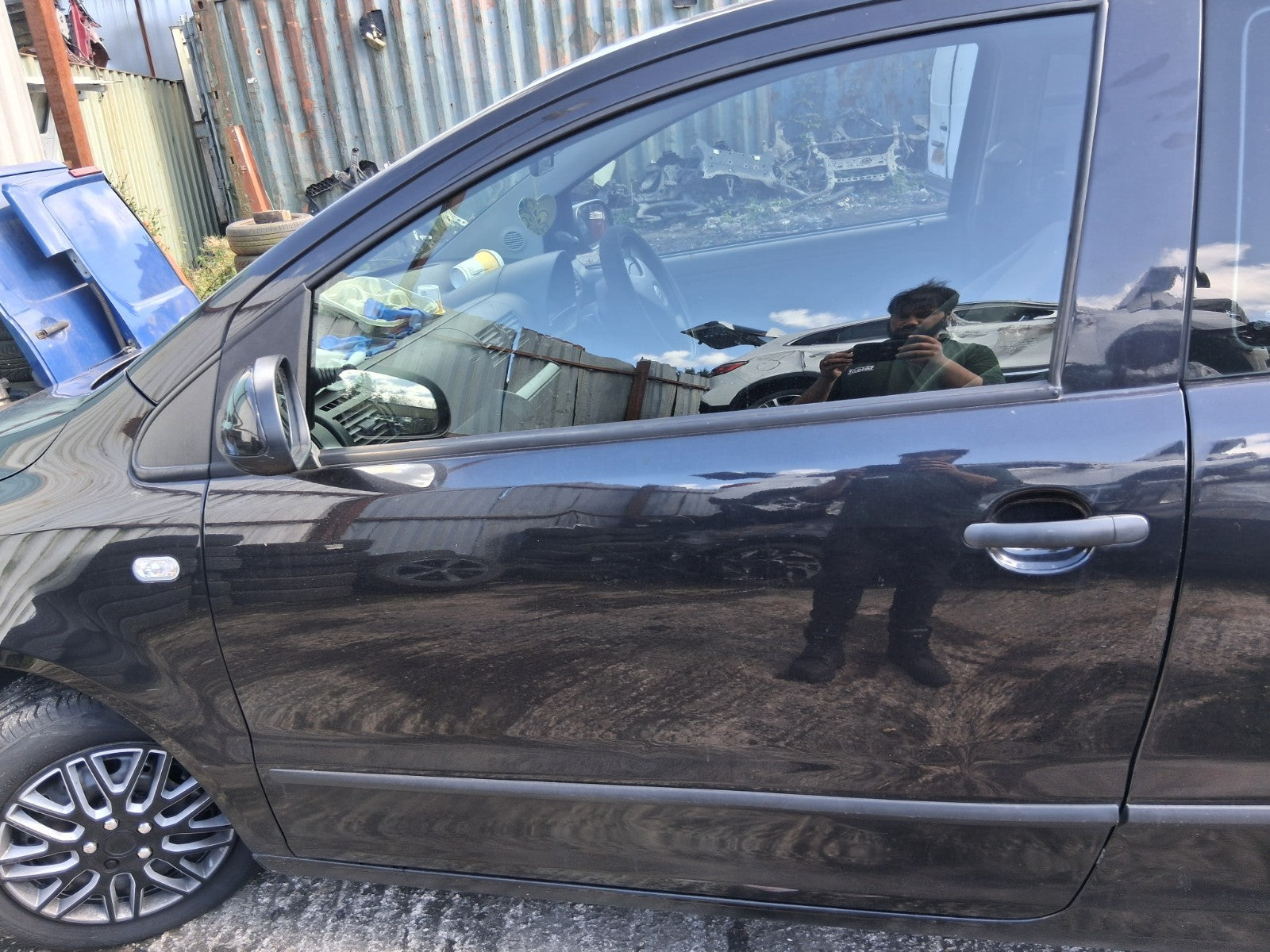 2011 VW VOLKSWAGEN FOX 3 DOOR NS PASSENGER SIDE FRONT LEFT BARE DOOR BLACK