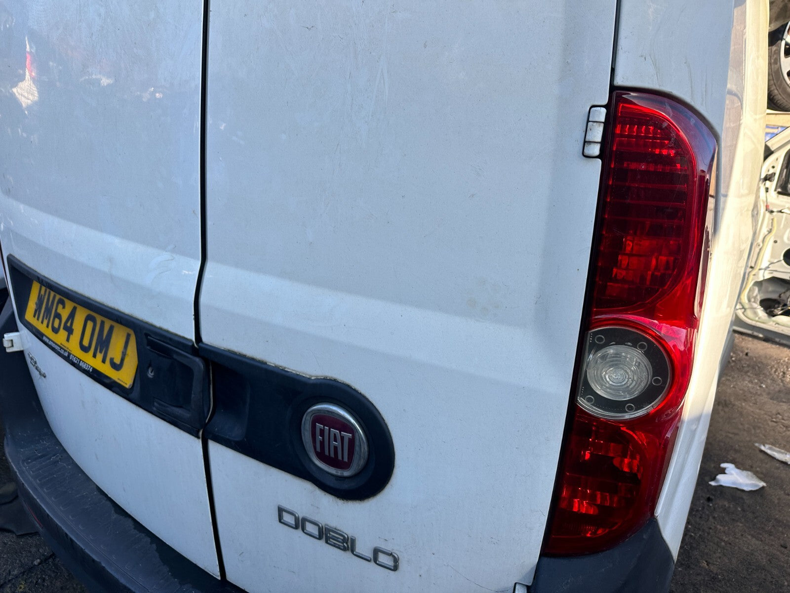 2014 FIAT DOBLO MK2 VAUXHALL COMBO D OSR DRIVER SIDE REAR DOOR COMPLETE WHITE