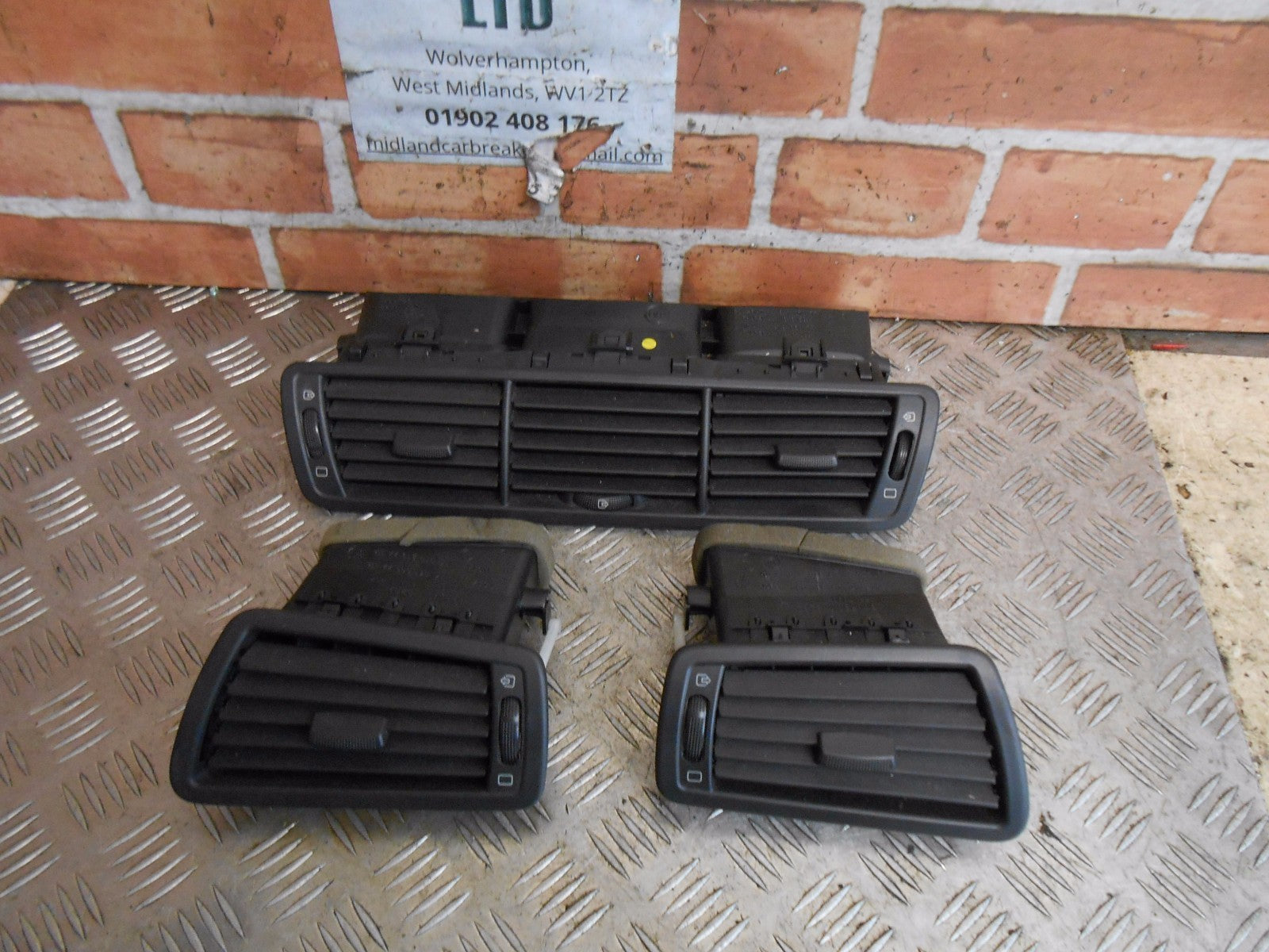 PEUGEOT 807 MPV 2006  3 X DASH DASHBOARD VENT SET AIR BLOWER VENTS