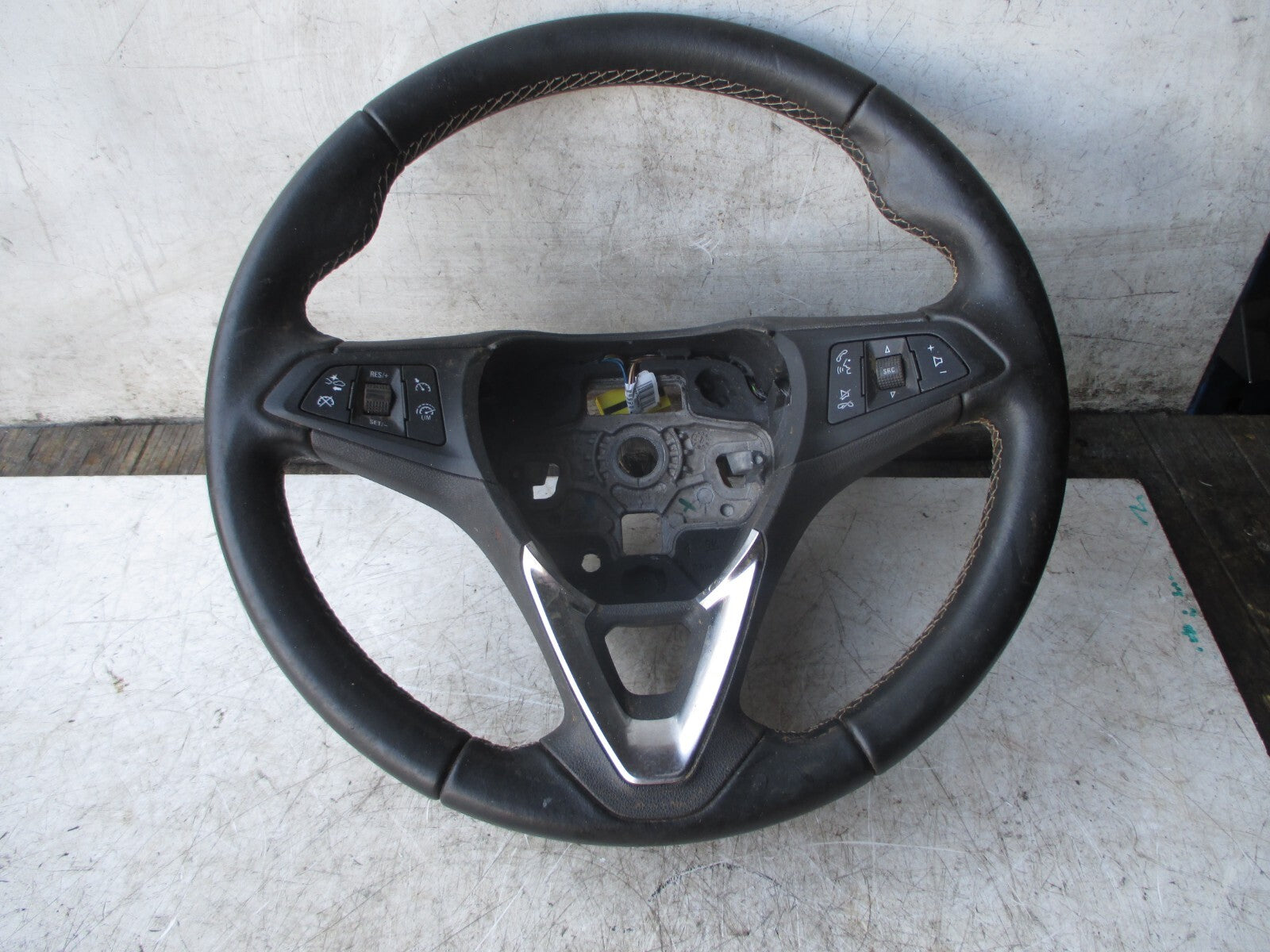 VAUXHALL ASTRA MK7 2018 MULTIFUNCTION STEERING WHEEL 39058750