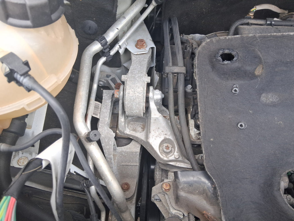 2019 CITROEN DISPATCH MK3 2.0 DIESEL OSF DRIVER SIDE FRONT ENGINE MOUNT