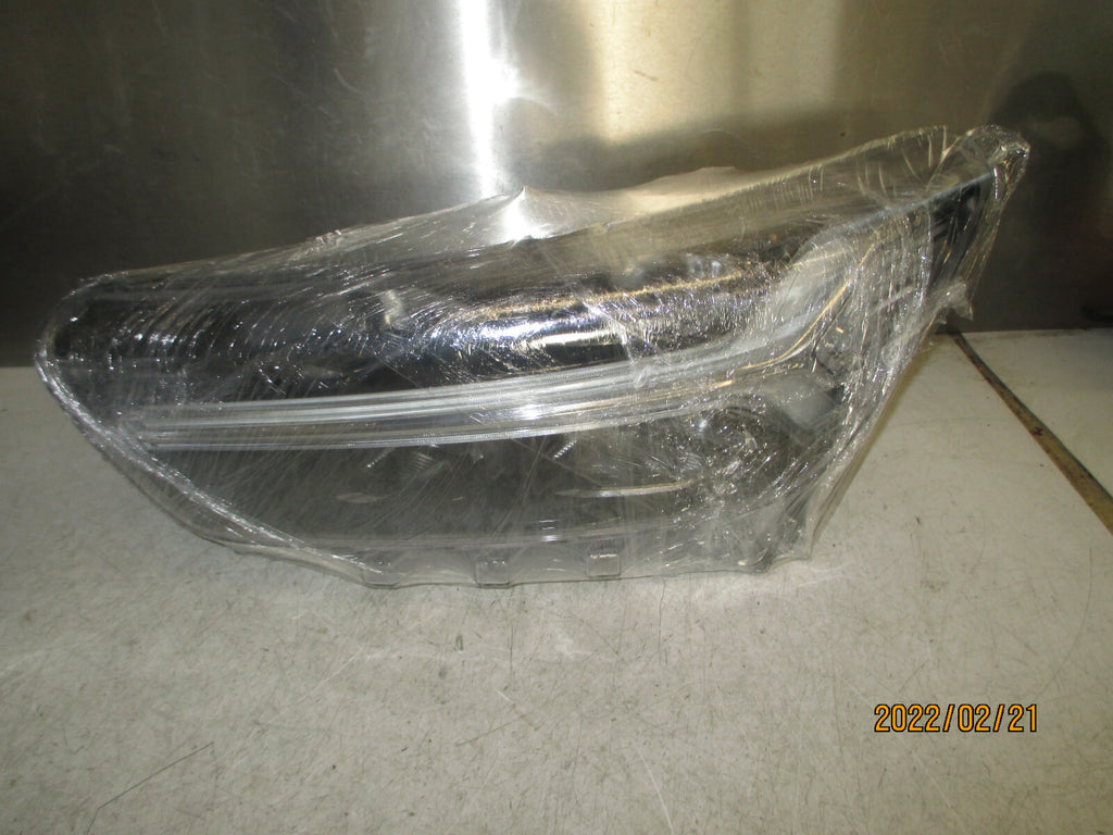 VOLVO XC40 2021 NSF PASSENGER SIDE FRONT HEADLIGHT HEADLAMP 31655984