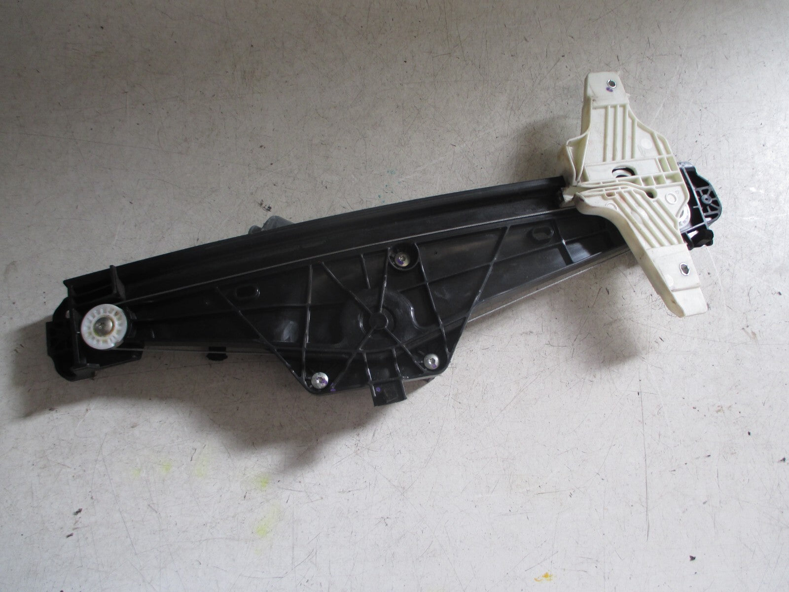 VAUXHALL GRANDLAND 2018 OSR DRIVER SIDE REAR WINDOW MOTOR & REGULATOR 9815403780
