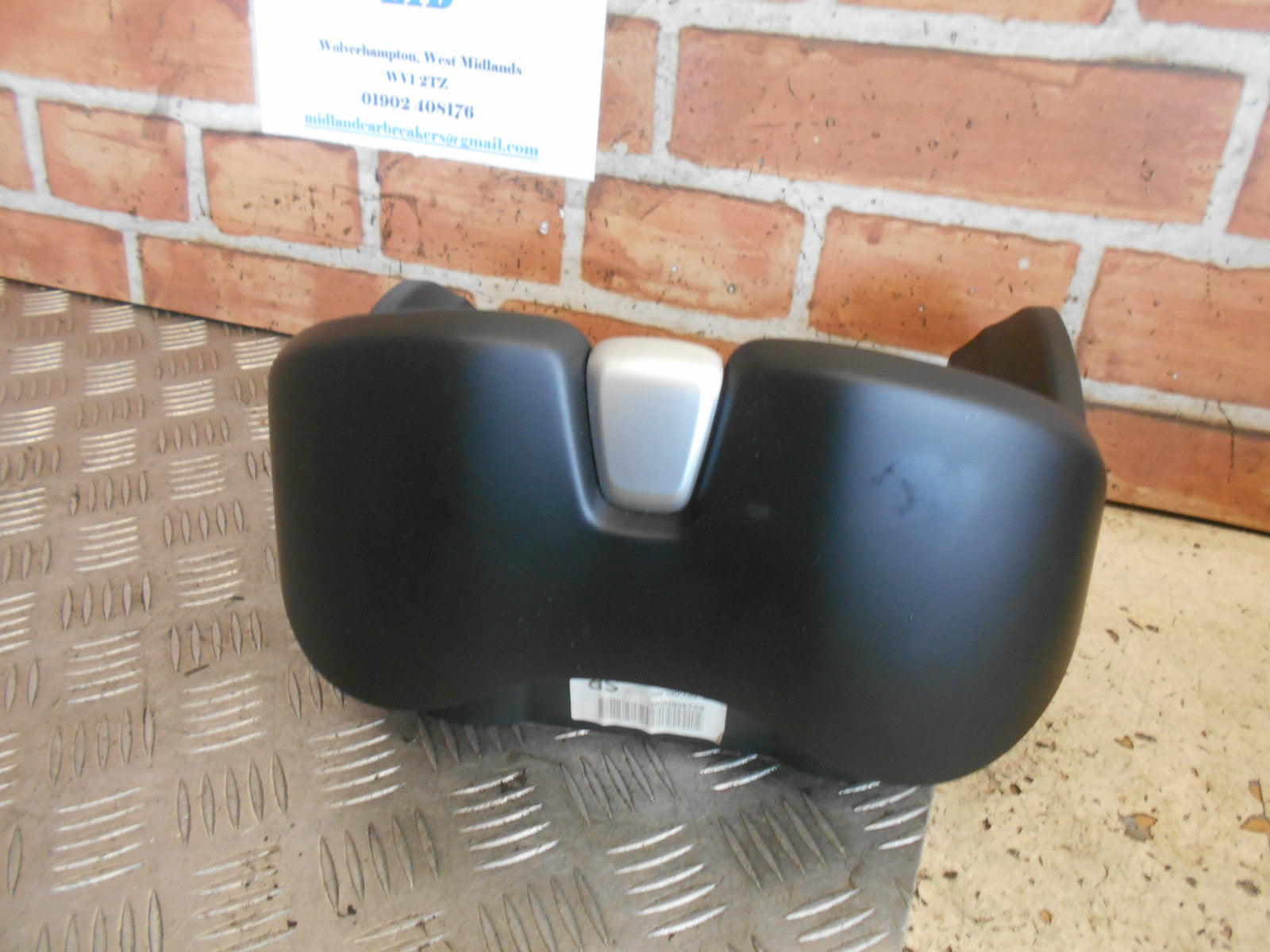 NISSAN NOTE E11 2011 SPEEDO CLOCKS SURROUND PLASTIC TRIM COVER 09E1521RA9