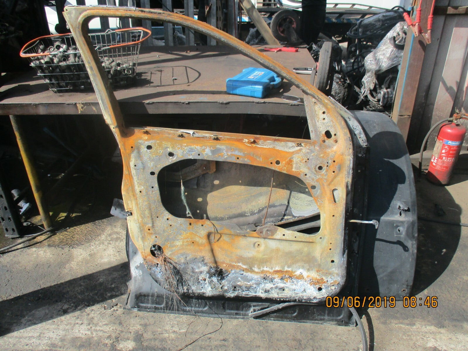 LAND ROVER DISCOVERY SPORT L550 NSF PASSENGER SIDE FRONT DOOR BARE DAMAGED