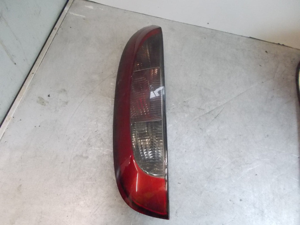 2004 VAUXHALL CORSA C NSR PASSENGER SIDE REAR LIGHT TAIL LIGHT 09114336
