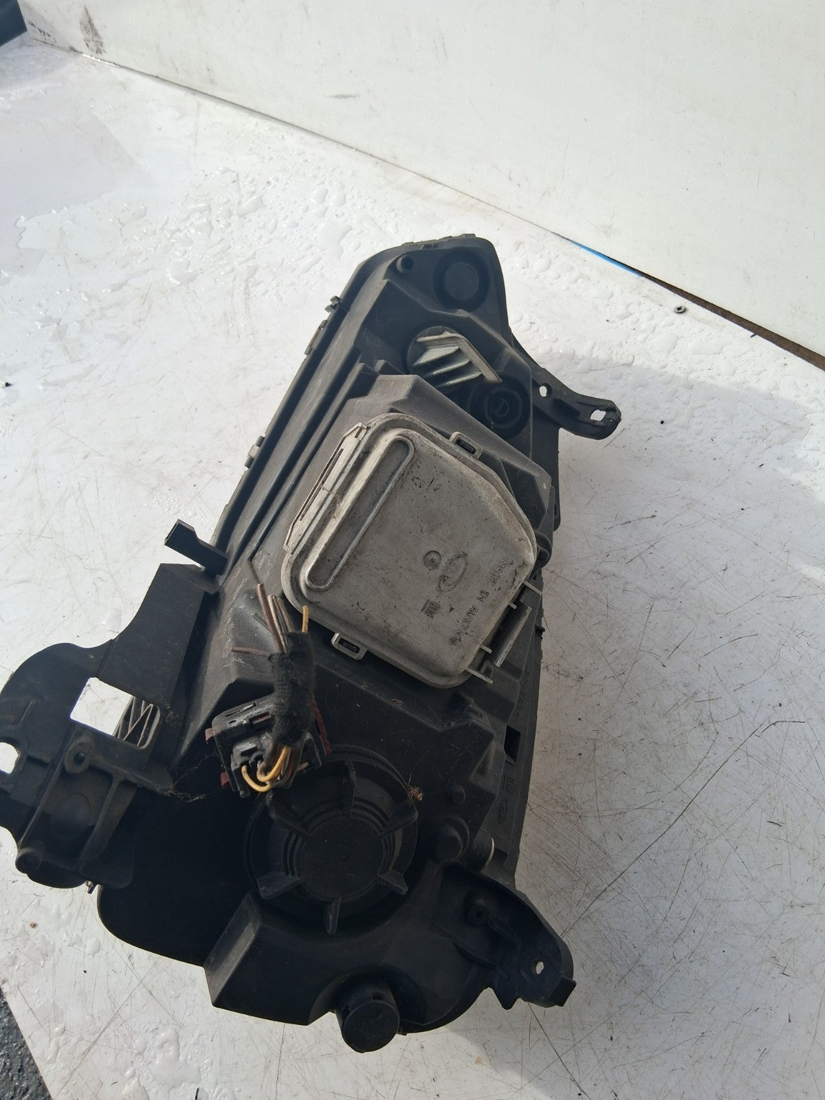 VAUXHALL CORSA C 2006 DRIVER RIGHT OFF SIDE HEADLIGHT 0096726
