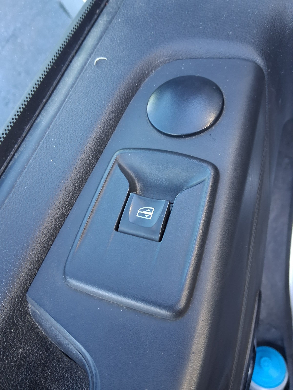 2017 VAUXHALL VIVARO MK2 NSF PASSENGER SIDE FRONT LEFT WINDOW CONTROL SWITCH