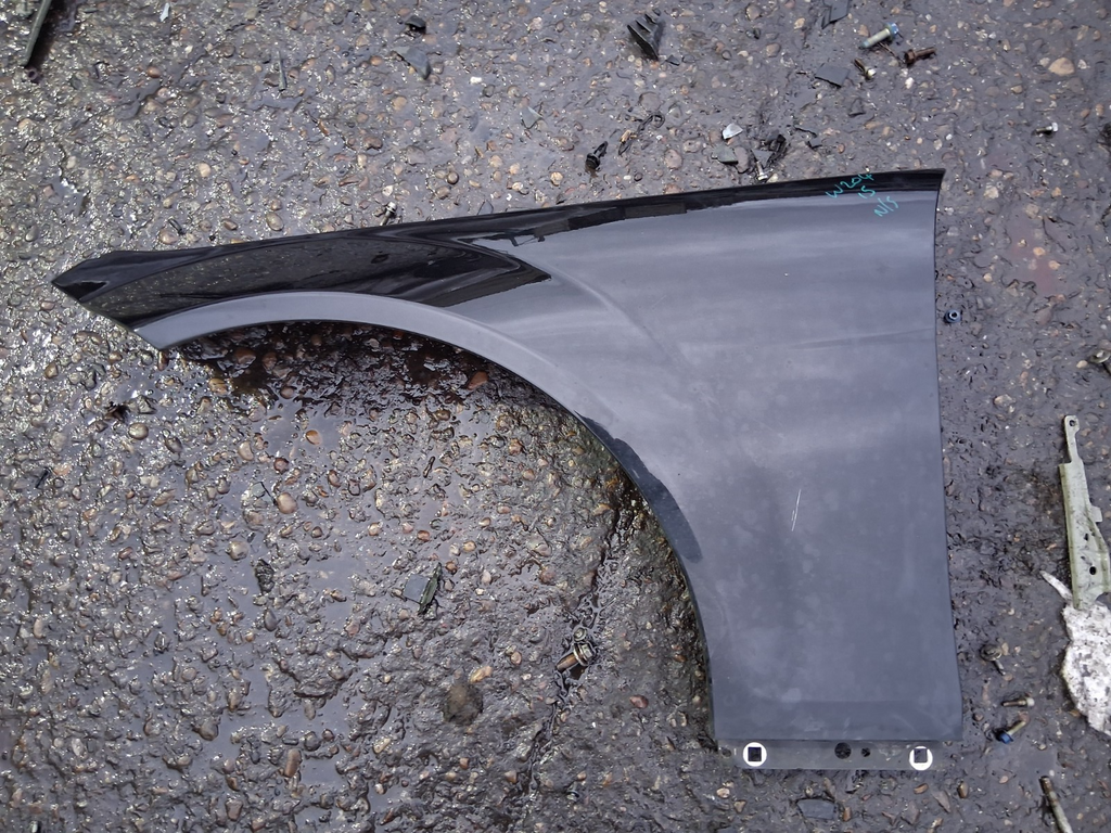 2015 MERCEDES W204 C CLASS NSF PASSENGER SIDE FRONT LEFT WING PANEL BLACK