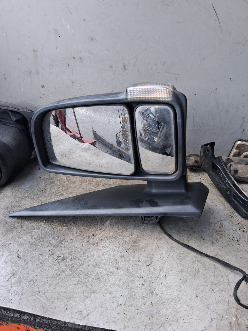 20231MERCEDES BENZ SPRINTER OSF DRIVER WING MIRROR A9108100600