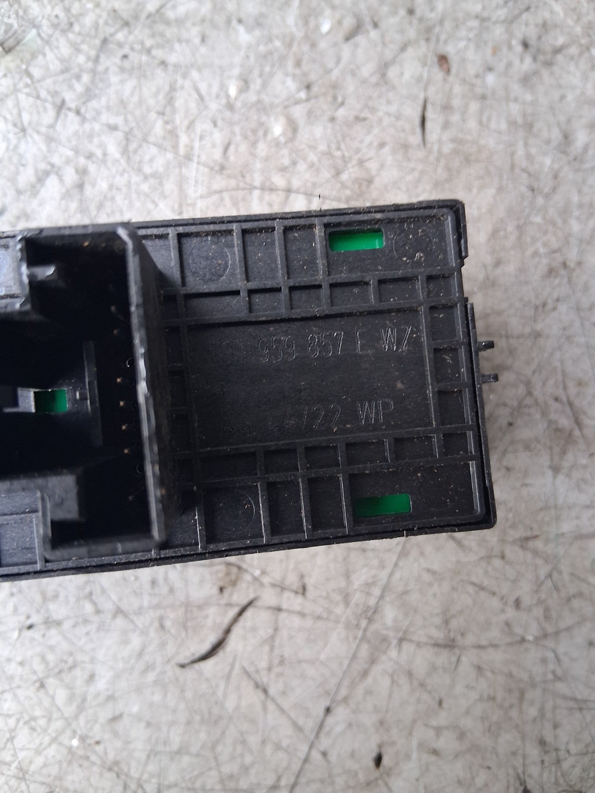 2023 VW VOLKSWAGEN TIGUAN OSF DRIVER SIDE FRONT WINDOW SWITCHES 5G0959857E