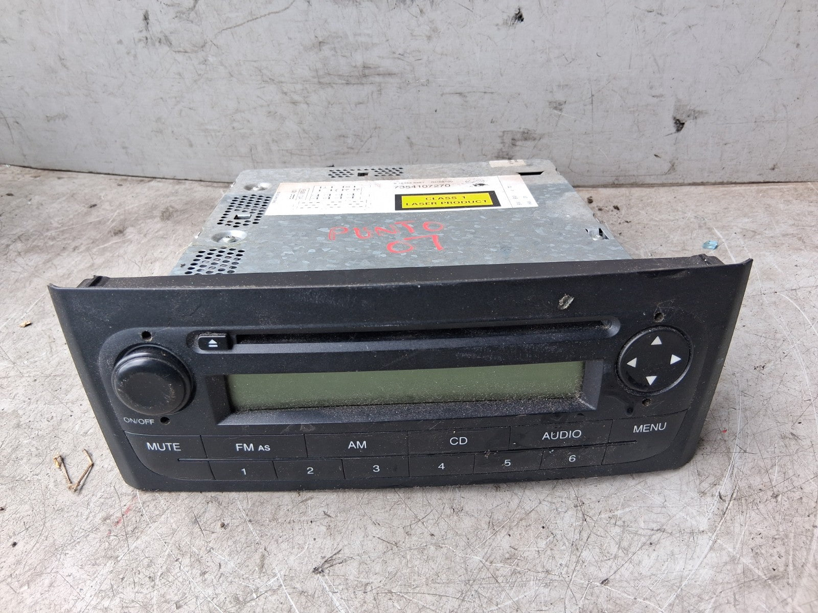 2007 FIAT GRANDE PUNTO RADIO CD PLAYER STEREO HEAD UNIT 7354107270 NO CODE