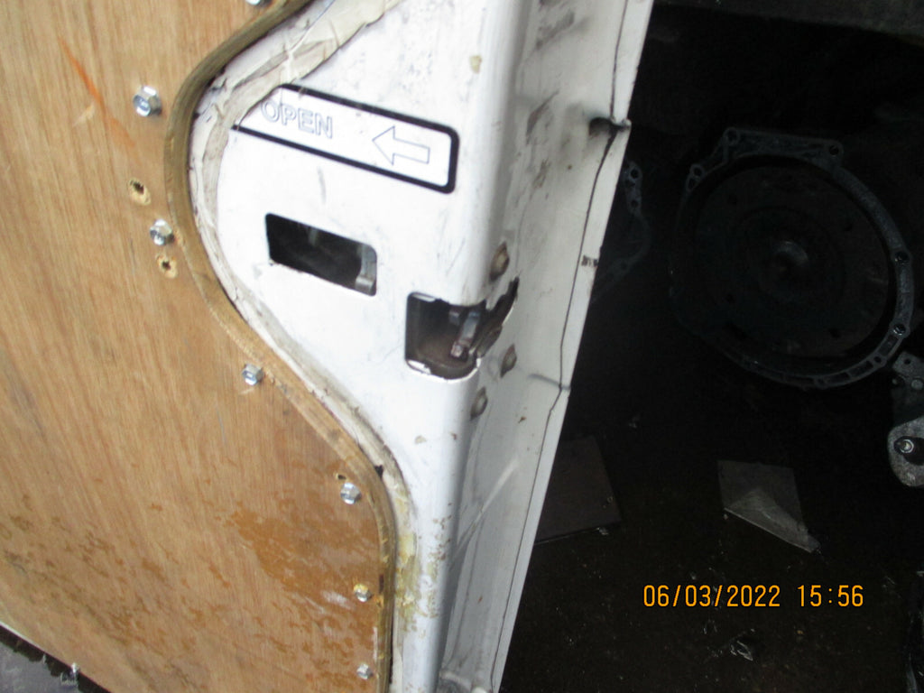 FORD TRANSIT 2009 MK3 OSR REAR DRIVER SIDE COMPLETE DOOR WHITE