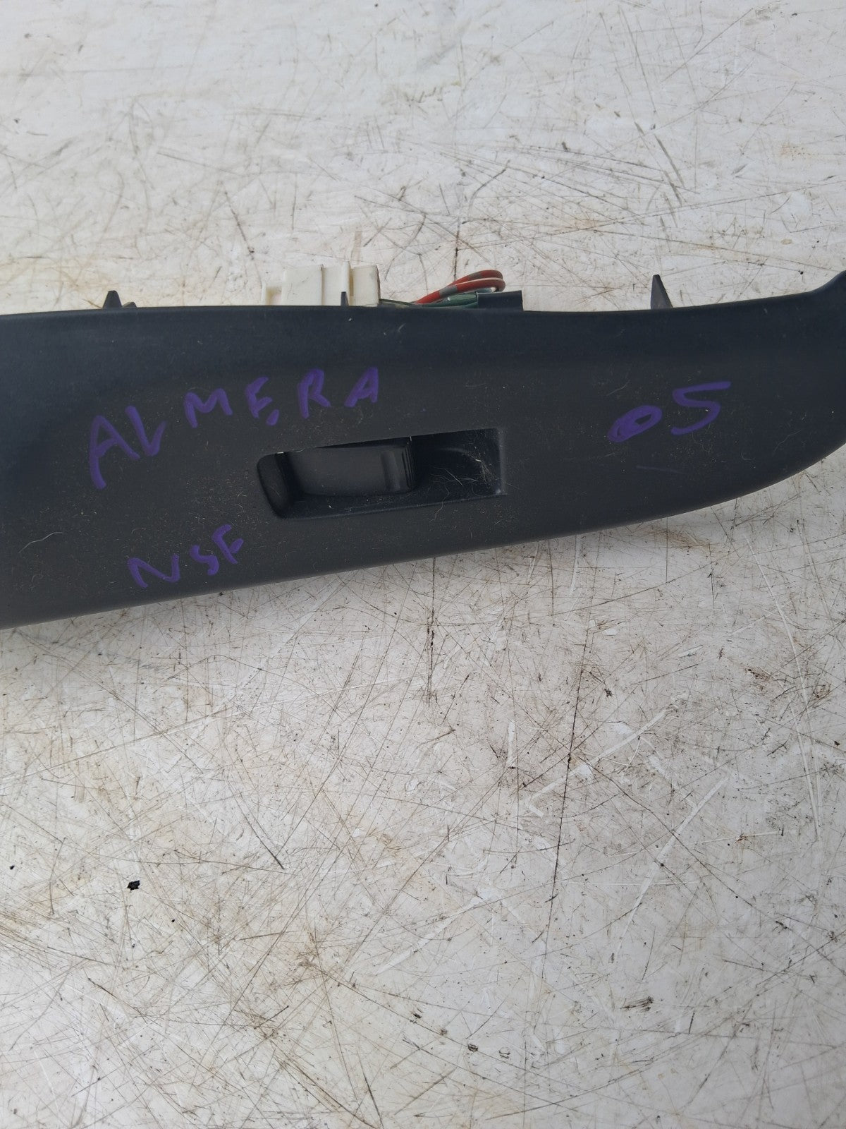 2005 NISSAN ALMERA NSF NEAR LEFT PASSENGER SIDE FRONT WINDOW SWITCH 80961
