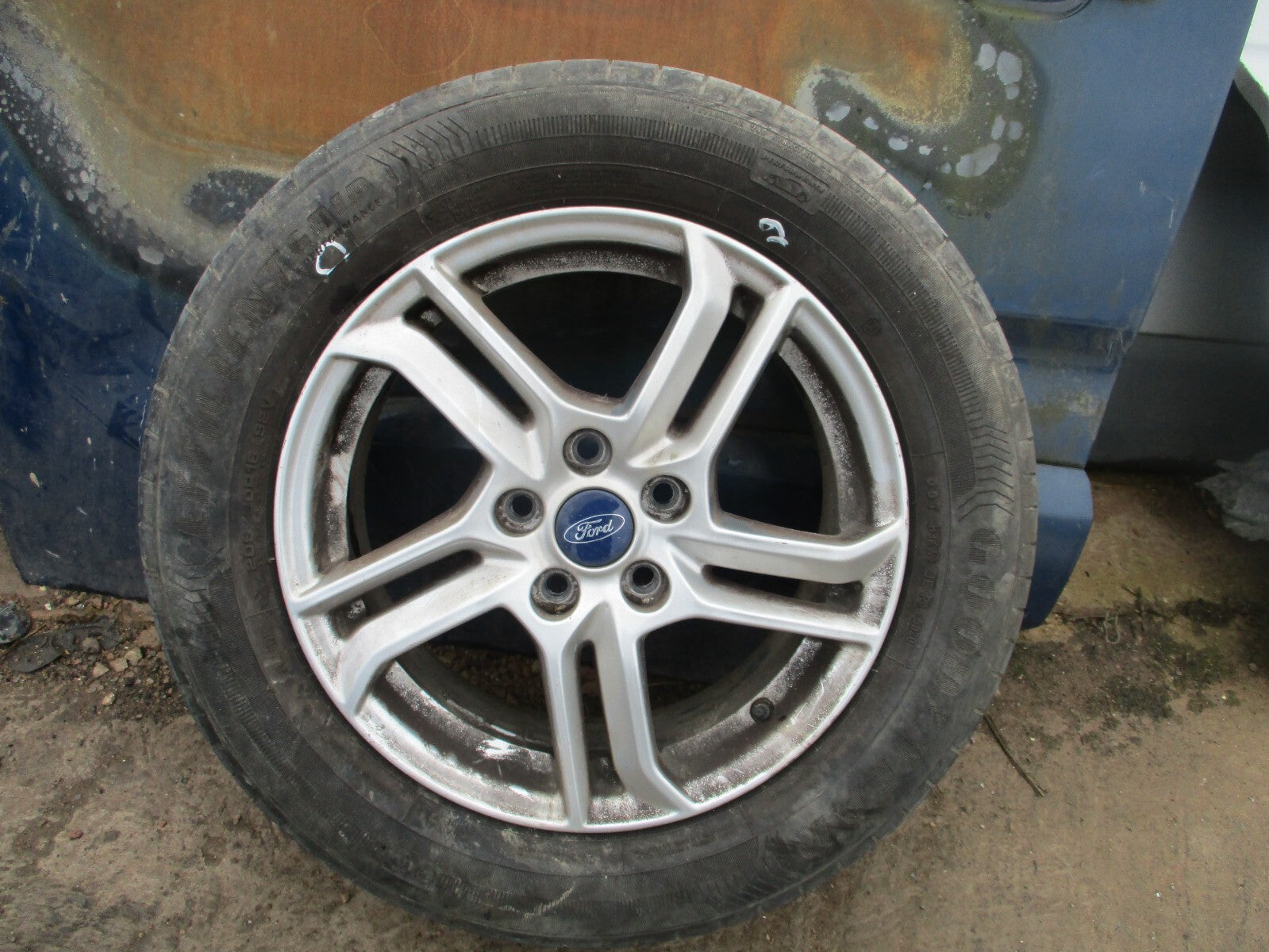 FORD FOCUS MK4 2021 16 INCH ALLOY WHEEL WITH TYRE 205/60R16 REF 2