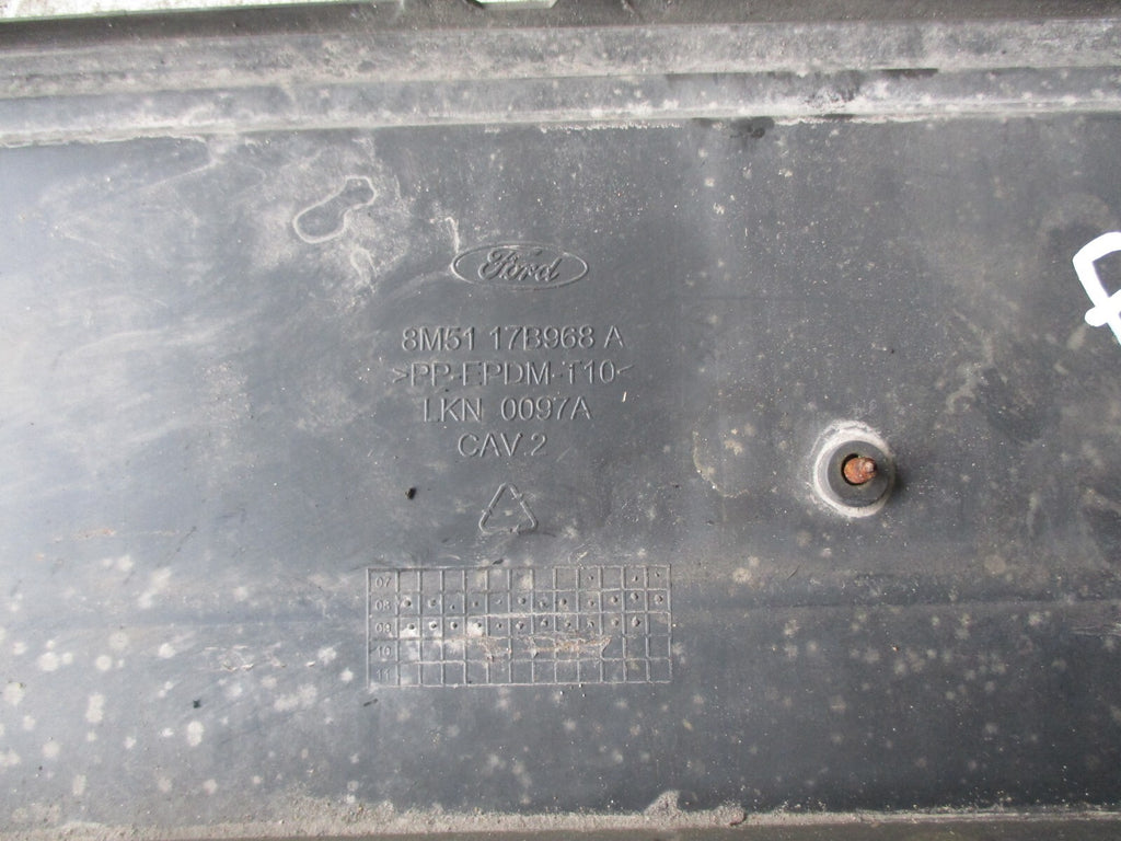 FORD FOCUS MK2 2010 FRONT BUMPER LOWER GRILL 8M5117B968