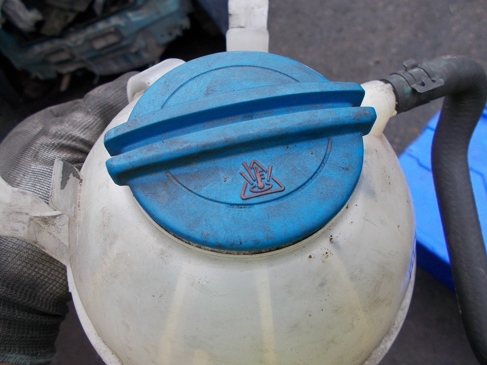 2007 VW VOLKSWAGEN JETTA SE HEADER TANK COOLANT EXPANSION TANK 1K0121407