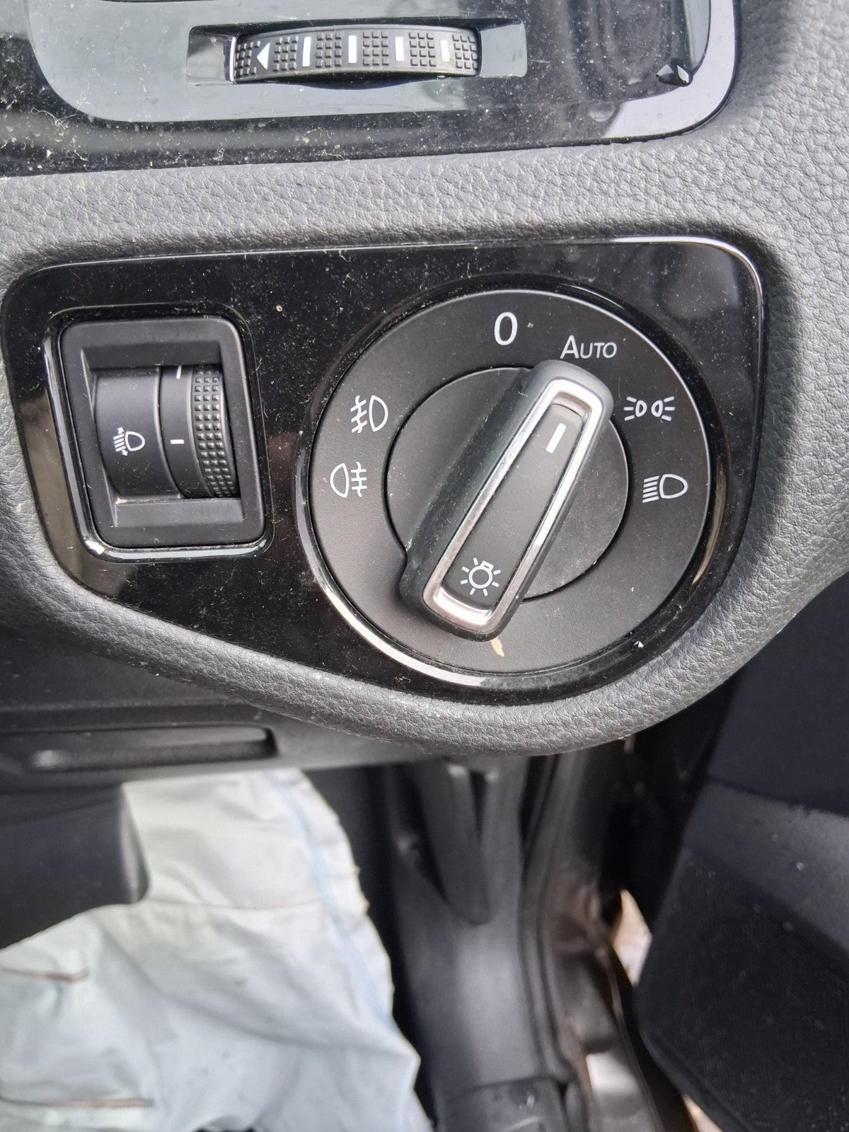 2016 VOLKSWAGEN GOLF MK7 HEADLIGHT ADJUSTER CONTROL SWITCH PANEL