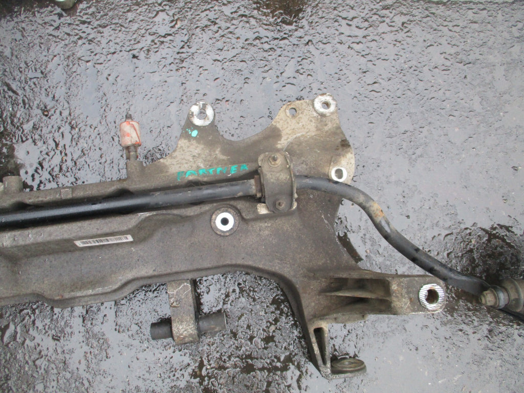 2015 PEUGEOT BIPPER 1.3 DIESEL FRONT SUB FRAME 52010554