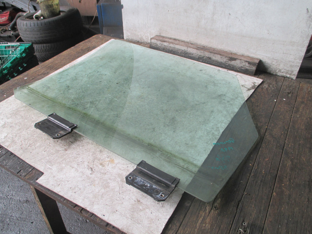 FORD GRANADA MK3 SCORPIO 1992 5 DOOR OSR DRIVER SIDE REAR WINDOW GLASS