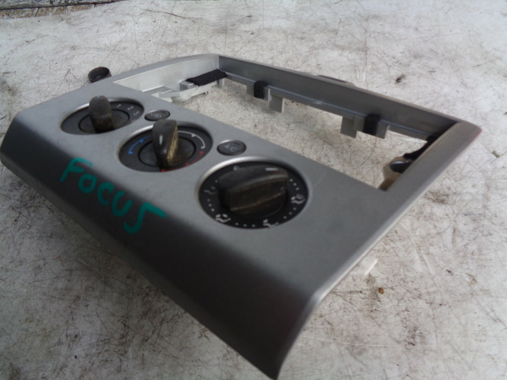 FORD FOCUS 2006 AIR CONDITIONER CLIMATE HEATER CONTROL UNIT 69607003