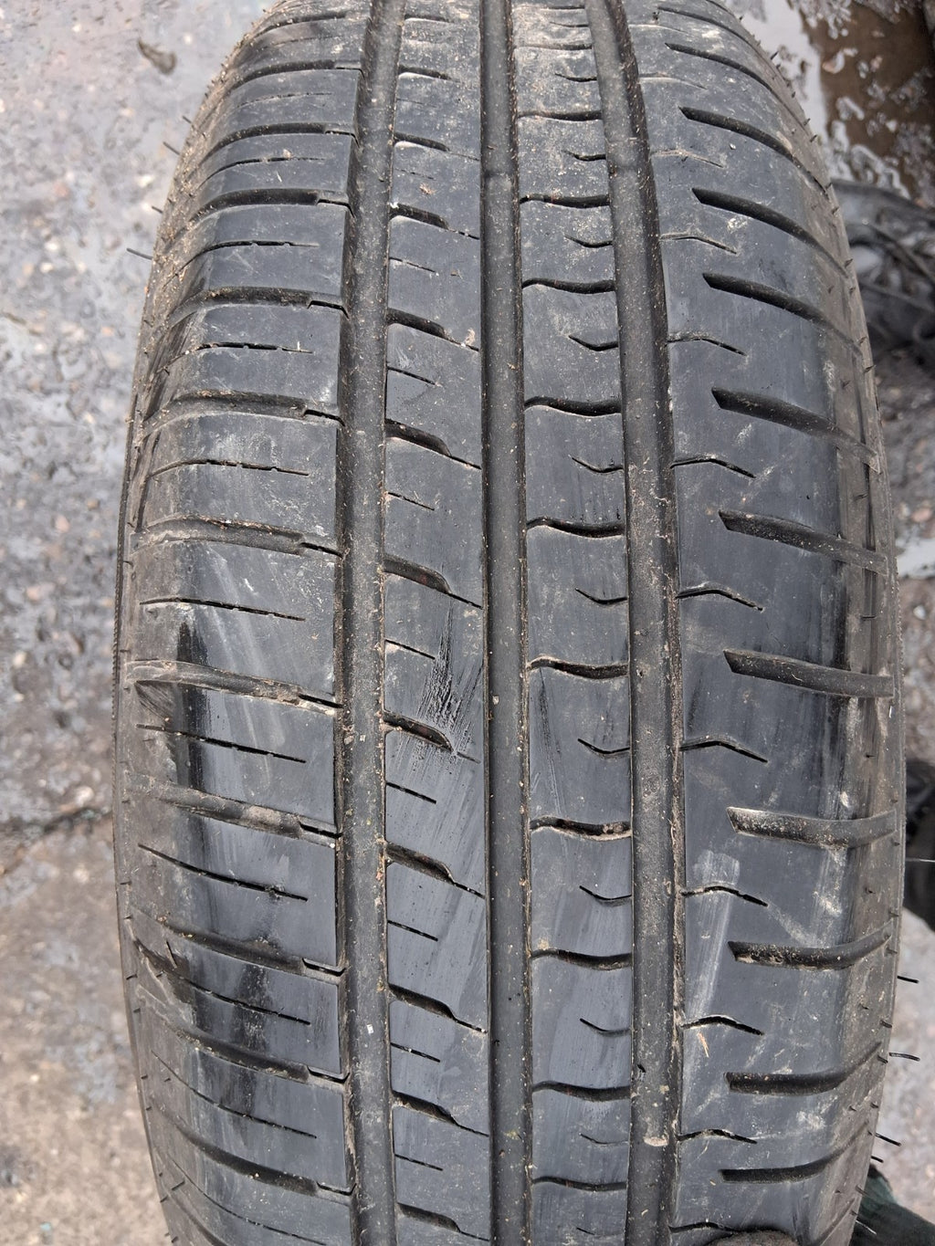 2004 TOYOTA YARIS MK1 14 INCH ALLOY WHEEL WITH TYRE 175/65R14