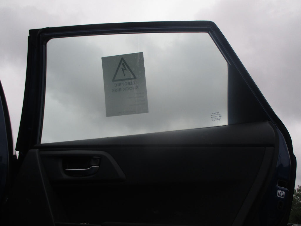 2018 TOYOTA AURIS E180 MK2 OSR DRIVER SIDE REAR WINDOW DROP DOWN GLASS