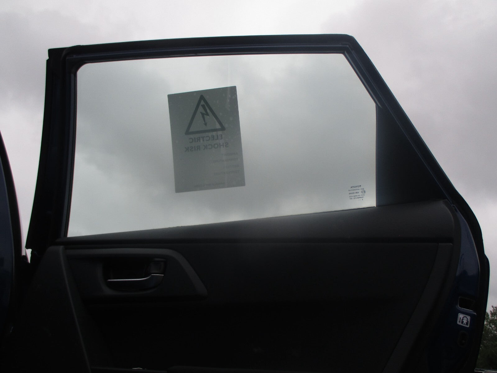 2018 TOYOTA AURIS E180 MK2 OSR DRIVER SIDE REAR WINDOW DROP DOWN GLASS