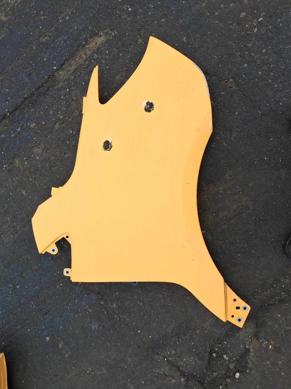 2019 MERCEDES SPRINTER W907 OSF DRIVER SIDE FRONT RIGHT WING PANEL ORANGE