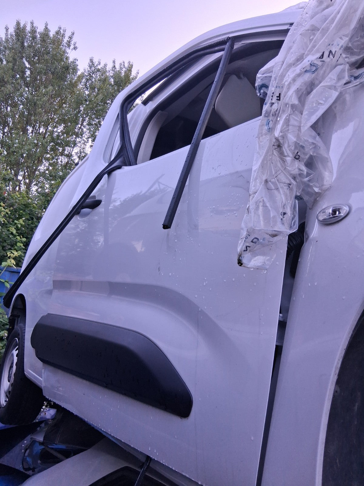 2024 VAUXHALL COMBO E K9 OSF DRIVER SIDE FRONT RIGHT BARE DOOR ICY WHITE EPR
