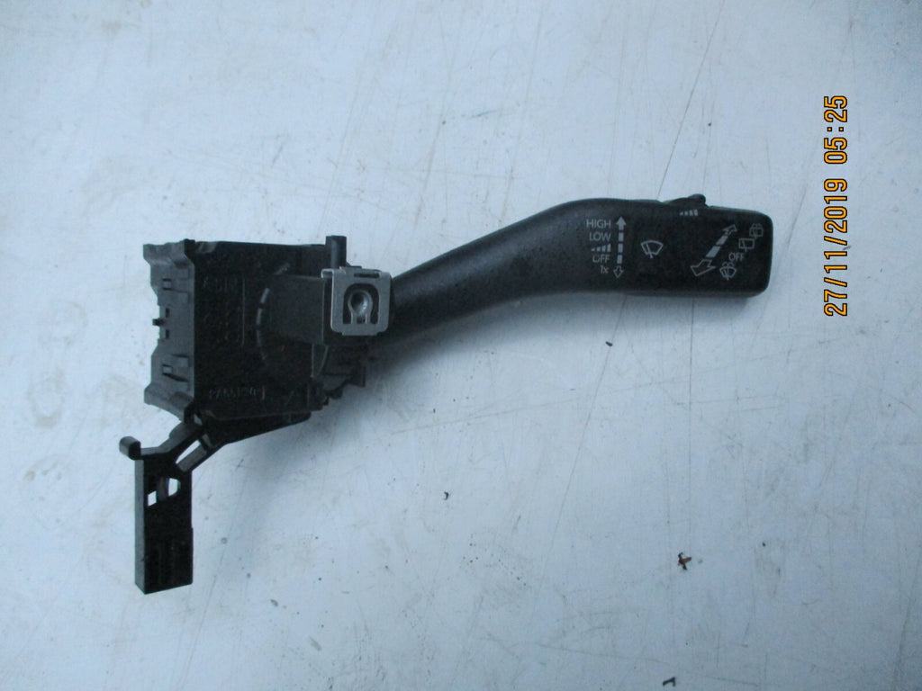 VOLKSWAGEN TOURAN 2010 INDICATOR LIGHT WIPER SWITCH STALK 1K0953513G 1K0953519H