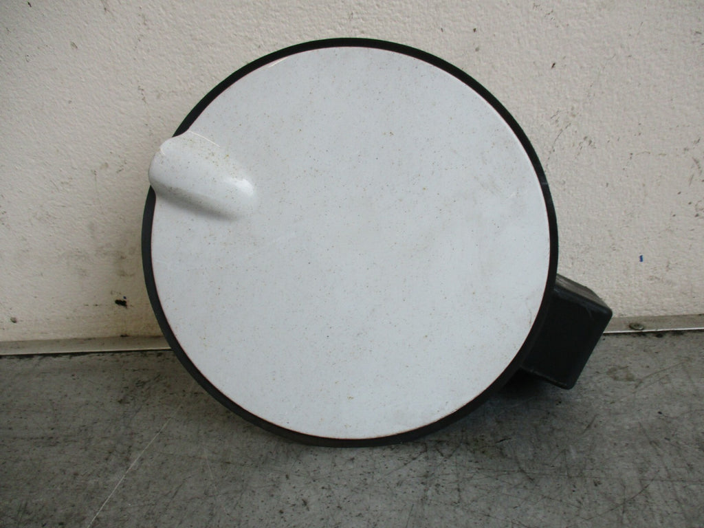 VAUXHALL CORSA D FUEL FILLER FLAP CAP IN WHITE DIESEL 13183306 GENUINE (4587