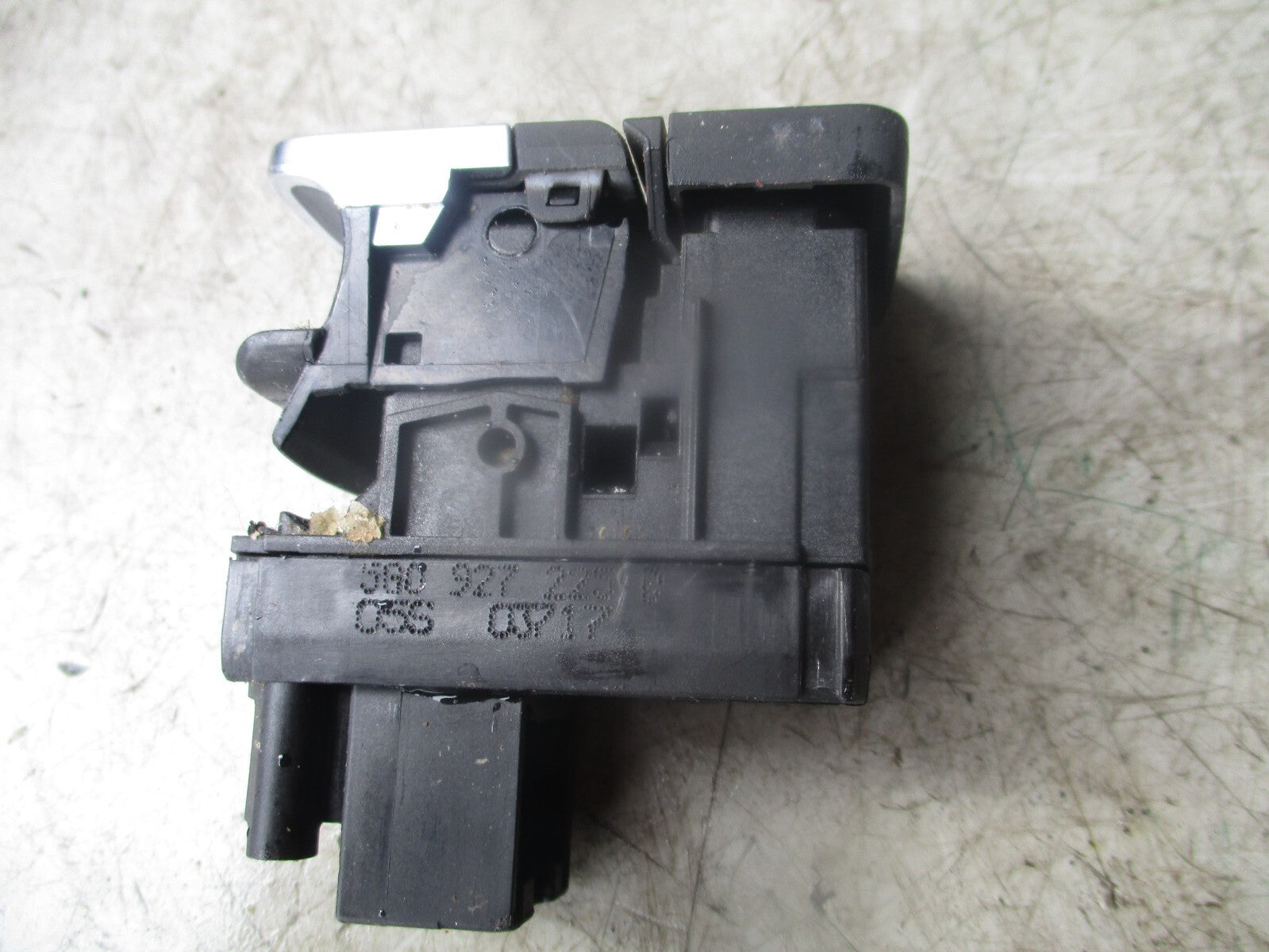 2017 VW VOLKSWAGEN GOLF  PARKING HANDBRAKE SWITCH 5G0927225D