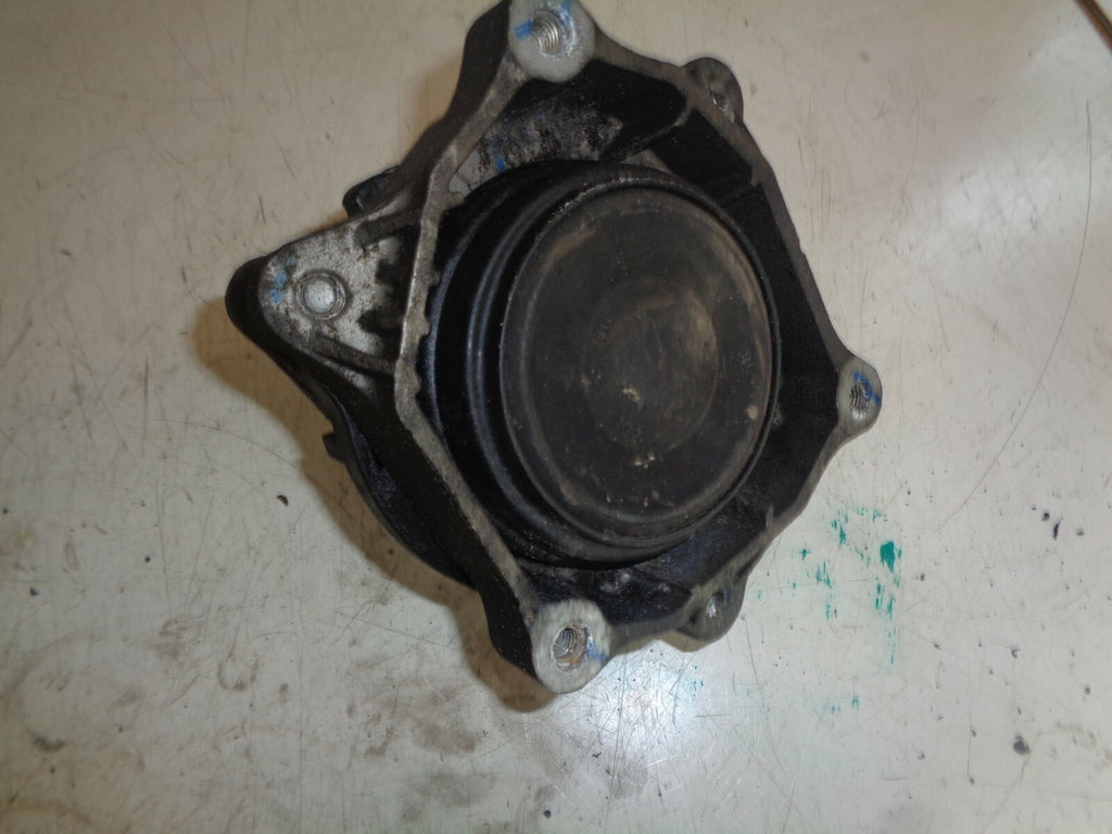 BMW 3 SERIES F30 2015 NSF PASSENGER SIDE FRONT ENGINE MOUNT 6859412