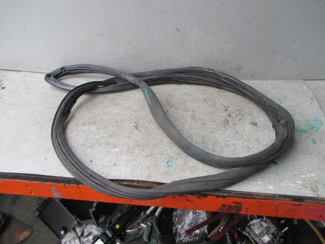 2021 FORD TRANSIT MK8 NSF PASSENGER SIDE FRONT DOOR RUBBER SEAL