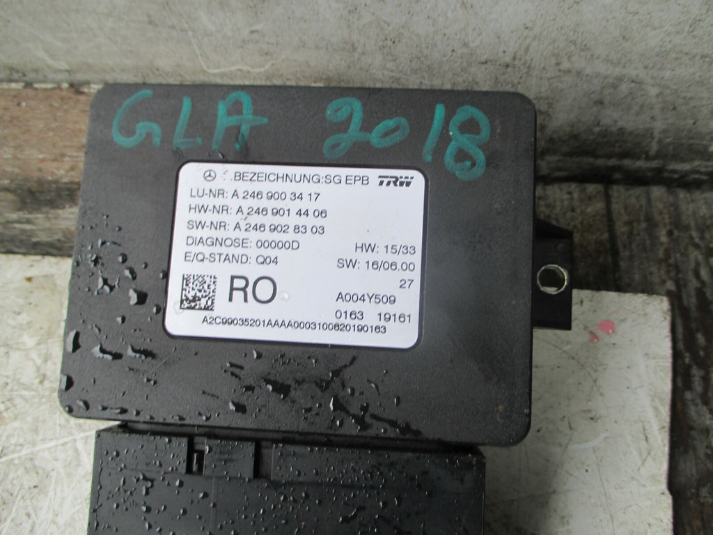 MERCEDES GLA X156 2018 ELECTRIC HANDBRAKE CONTROL ECU UNIT A2469003417