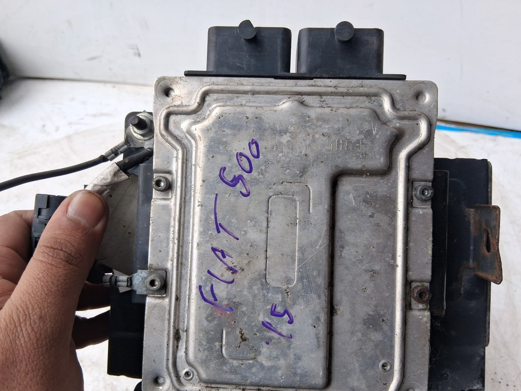 2015 FIAT 500 LOUNGE 1.2 PETROL ECU ENGINE CONTROL UNIT MODULE 52032669